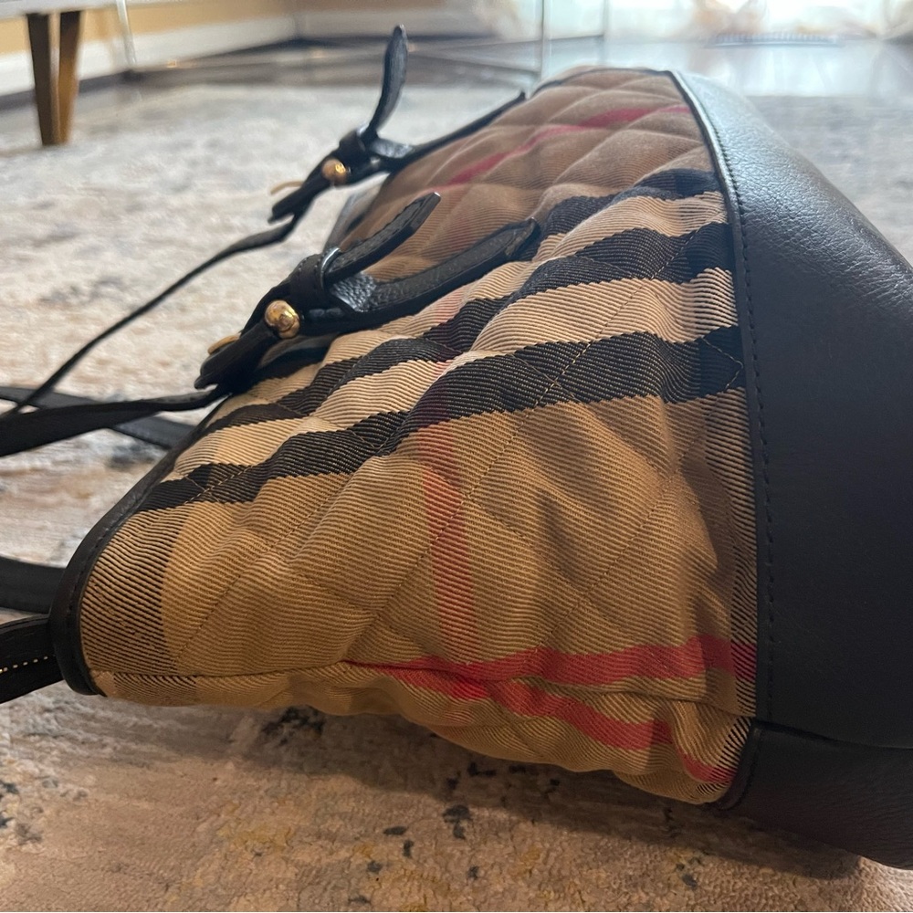 Authentic Burberry shoulder Bag